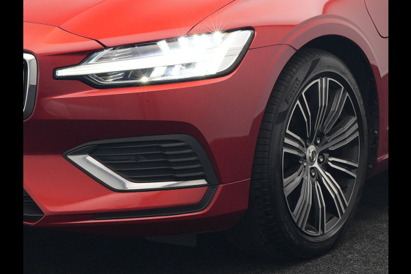 Volvo V60 T6 Twin Engine AWD Inscription Plug In Hybrid 340pk Dealer O.H. PHEV | Panodak | Trekhaak af Fabriek | Lederen Sportstoelen Memory | Apple Carplay | Navigatie | Camera | Virtual | Stoelverwarming |