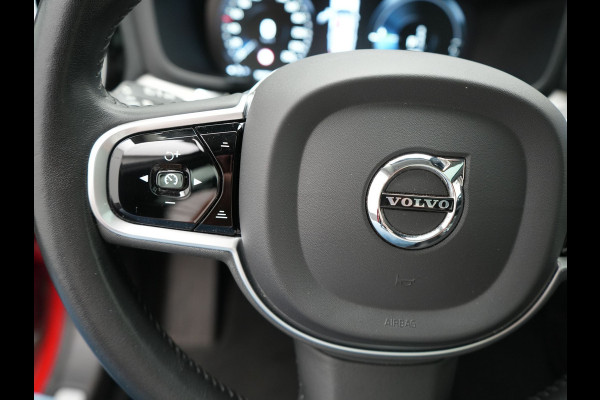 Volvo V60 T6 Twin Engine AWD Inscription Plug In Hybrid 340pk Dealer O.H. PHEV | Panodak | Trekhaak af Fabriek | Lederen Sportstoelen Memory | Apple Carplay | Navigatie | Camera | Virtual | Stoelverwarming |