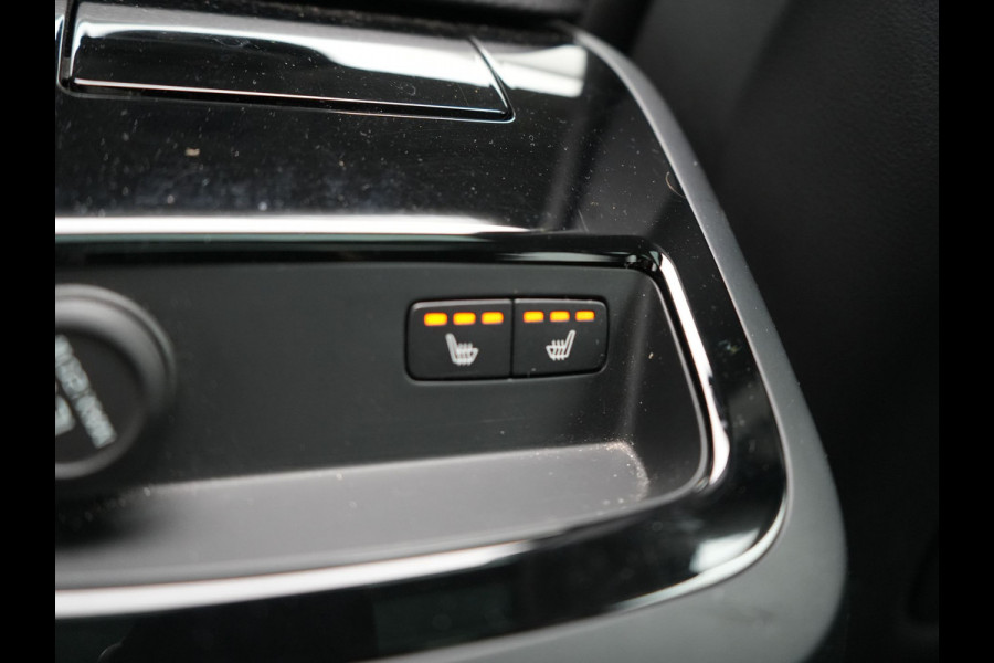 Volvo V60 T6 Twin Engine AWD Inscription Plug In Hybrid 340pk Dealer O.H. PHEV | Panodak | Trekhaak af Fabriek | Lederen Sportstoelen Memory | Apple Carplay | Navigatie | Camera | Virtual | Stoelverwarming |