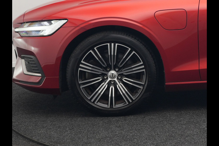Volvo V60 T6 Twin Engine AWD Inscription Plug In Hybrid 340pk Dealer O.H. PHEV | Panodak | Trekhaak af Fabriek | Lederen Sportstoelen Memory | Apple Carplay | Navigatie | Camera | Virtual | Stoelverwarming |