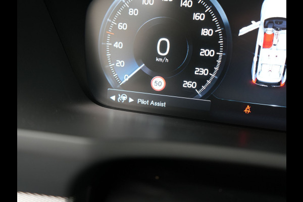 Volvo XC90 T8 Recharge AWD R-Design Plug In Hybrid 394pk 7 Persoons Dealer O.H. PHEV | Lederen Sportstoelen Memory | Pilot Assist | Harman Kardon | Adaptive Cruise | Navigatie | Apple Carplay | Camera | Virtual | L.M. 22" | DAB |