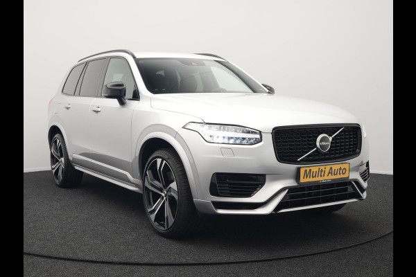 Volvo XC90 T8 Recharge AWD R-Design Plug In Hybrid 394pk 7 Persoons Dealer O.H. PHEV | Lederen Sportstoelen Memory | Pilot Assist | Harman Kardon | Adaptive Cruise | Navigatie | Apple Carplay | Camera | Virtual | L.M. 22" | DAB |