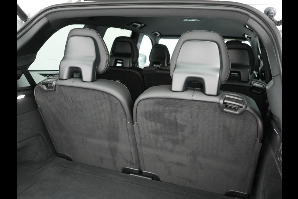 Volvo XC90 T8 Recharge AWD R-Design Plug In Hybrid 394pk 7 Persoons Dealer O.H. PHEV | Lederen Sportstoelen Memory | Pilot Assist | Harman Kardon | Adaptive Cruise | Navigatie | Apple Carplay | Camera | Virtual | L.M. 22" | DAB |