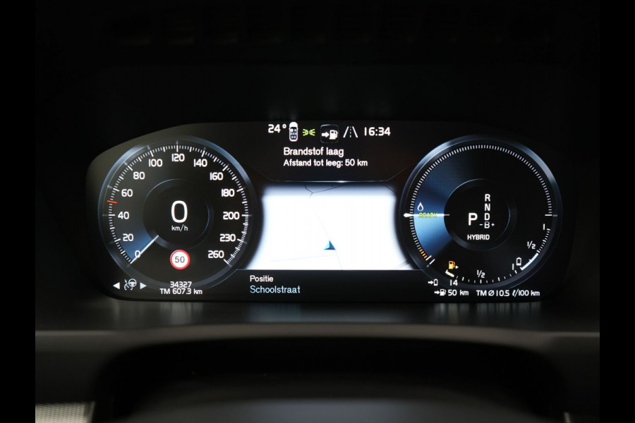 Volvo XC90 T8 Recharge AWD R-Design Plug In Hybrid 394pk 7 Persoons Dealer O.H. PHEV | Lederen Sportstoelen Memory | Pilot Assist | Harman Kardon | Adaptive Cruise | Navigatie | Apple Carplay | Camera | Virtual | L.M. 22" | DAB |