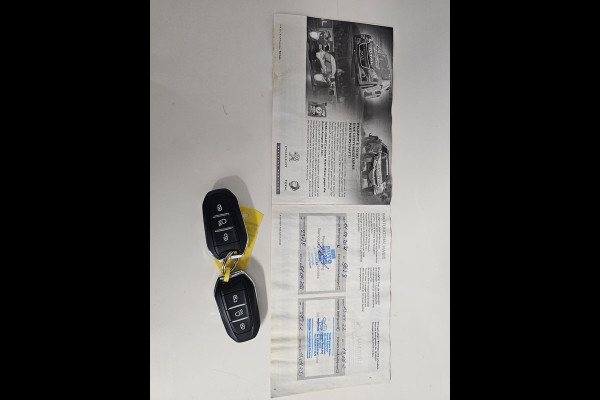 Peugeot 2008 1.2 PureTech GT-Line Cam, Half Leder