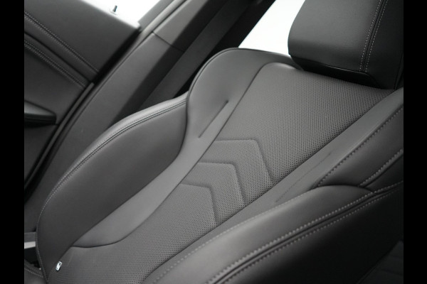 BMW X1 xDrive30e M-Sport Plug In Hybrid 326pk Dealer O.H PHEV | Adaptive Cruise | 360 Camera | Head Up | Adaptive Onderstel | Lederen Sportstoelen Massage & Memory | Harman Kardon | Widescreen Navi | Keyless | Sfeerverlichting |