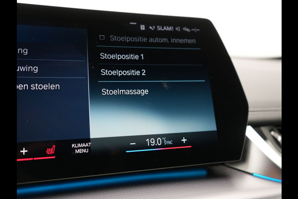 BMW X1 xDrive30e M-Sport Plug In Hybrid 326pk Dealer O.H PHEV | Adaptive Cruise | 360 Camera | Head Up | Adaptive Onderstel | Lederen Sportstoelen Massage & Memory | Harman Kardon | Widescreen Navi | Keyless | Sfeerverlichting |