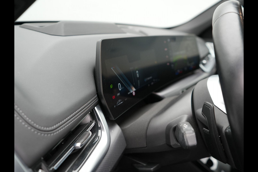 BMW X1 xDrive30e M-Sport Plug In Hybrid 326pk Dealer O.H PHEV | Adaptive Cruise | 360 Camera | Head Up | Adaptive Onderstel | Lederen Sportstoelen Massage & Memory | Harman Kardon | Widescreen Navi | Keyless | Sfeerverlichting |