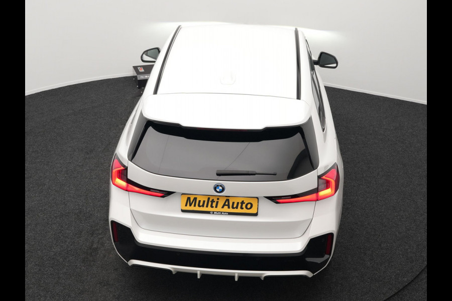 BMW X1 xDrive30e M-Sport Plug In Hybrid 326pk Dealer O.H PHEV | Adaptive Cruise | 360 Camera | Head Up | Adaptive Onderstel | Lederen Sportstoelen Massage & Memory | Harman Kardon | Widescreen Navi | Keyless | Sfeerverlichting |
