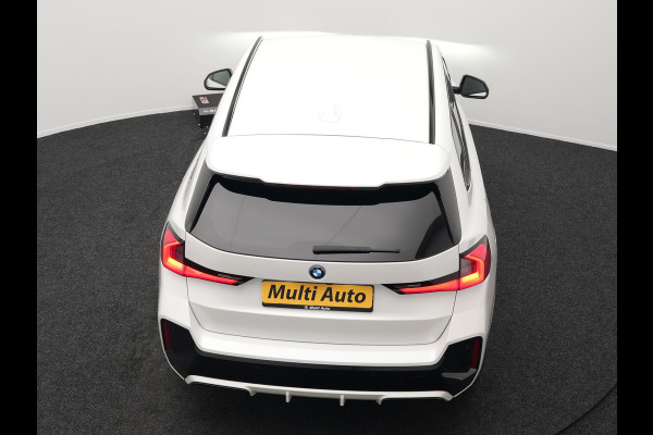 BMW X1 xDrive30e M-Sport Plug In Hybrid 326pk Dealer O.H PHEV | Adaptive Cruise | 360 Camera | Head Up | Adaptive Onderstel | Lederen Sportstoelen Massage & Memory | Harman Kardon | Widescreen Navi | Keyless | Sfeerverlichting |