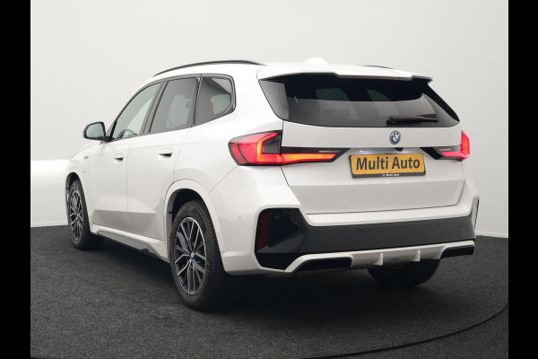 BMW X1 xDrive30e M-Sport Plug In Hybrid 326pk Dealer O.H PHEV | Adaptive Cruise | 360 Camera | Head Up | Adaptive Onderstel | Lederen Sportstoelen Massage & Memory | Harman Kardon | Widescreen Navi | Keyless | Sfeerverlichting |