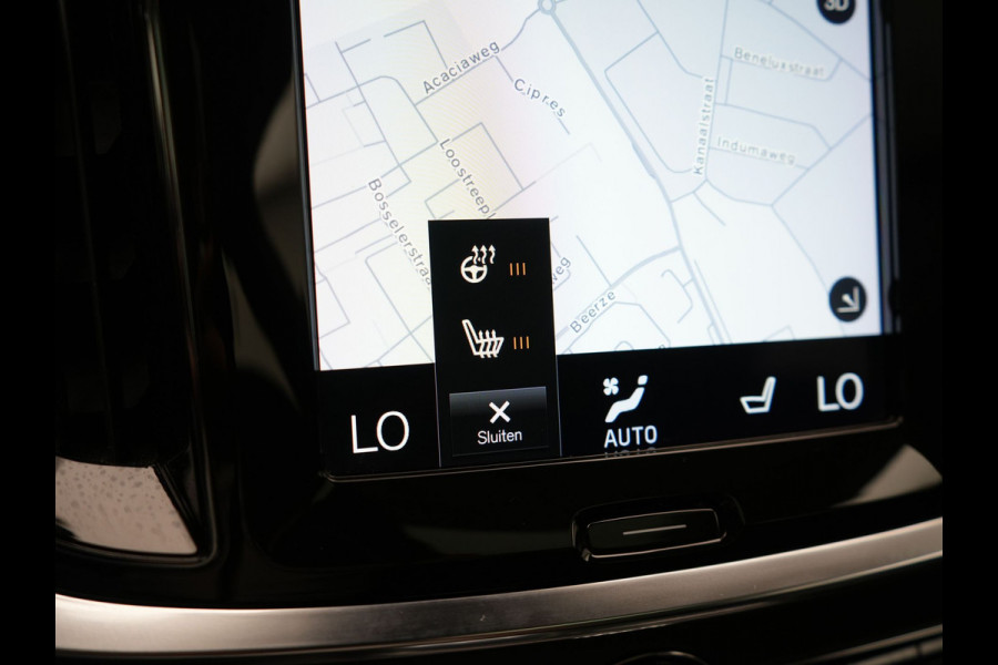 Volvo V60 T6 Recharge AWD Inscription Plug In Hybrid 33.000 KM !! Dealer O.H. PHEV | Panodak | Adaptive Cruise | Lederen Sportstoelen Memory | Trekhaak af Fabriek | Harman Kardon | Navigatie | Apple Carplay | Acam | L.M. 19" | Stoel & Stuurverwarming | DAB | Virtual |