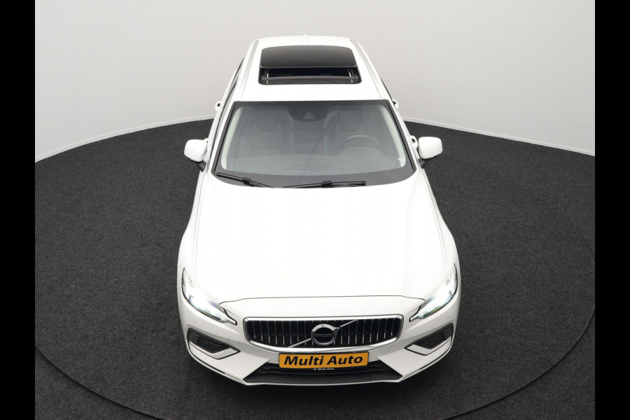 Volvo V60 T6 Recharge AWD Inscription Plug In Hybrid 33.000 KM !! Dealer O.H. PHEV | Panodak | Adaptive Cruise | Lederen Sportstoelen Memory | Trekhaak af Fabriek | Harman Kardon | Navigatie | Apple Carplay | Acam | L.M. 19" | Stoel & Stuurverwarming | DAB | Virtual |