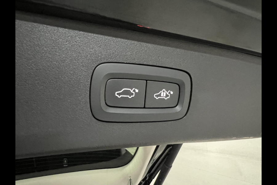 Lynk & Co 01 1.5 Plug-in Black Edition Sfeerver. 360° NAP