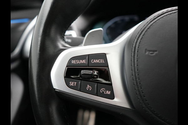 BMW X3 xDrive30e M Sport Plug In Hybrid PHEV | Facelift | Panodak | Carplay | Lederen Sportstoelen Verwarmd | Camera | Sfeerverlichting | Keyless |