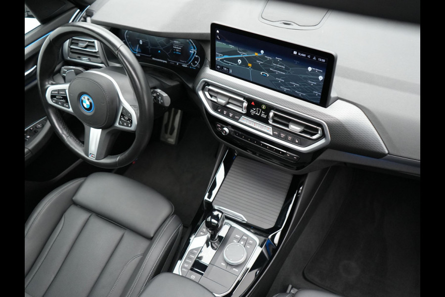 BMW X3 xDrive30e M Sport Plug In Hybrid PHEV | Facelift | Panodak | Carplay | Lederen Sportstoelen Verwarmd | Camera | Sfeerverlichting | Keyless |