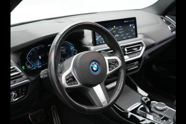 BMW X3 xDrive30e M Sport Plug In Hybrid PHEV | Facelift | Panodak | Carplay | Lederen Sportstoelen Verwarmd | Camera | Sfeerverlichting | Keyless |