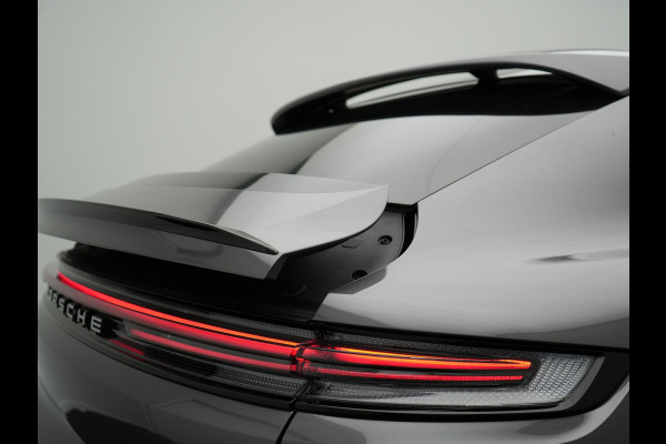 Porsche Cayenne Coupé 3.0 E-Hybrid Plug In Hybrid | MY 2024 | PHEV | Trekhaak Af Fabriek | Panodak | Luchtvering | Sportuitlaat | 4 Wiel Besturing | PDLS+ | Sport Chrono | InnoDrive Adaptive Cruise | SportDesign | Head up | Soft Close | 22"L.M | 360 Cam