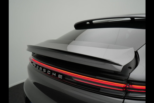 Porsche Cayenne Coupé 3.0 E-Hybrid Plug In Hybrid | MY 2024 | PHEV | Trekhaak Af Fabriek | Panodak | Luchtvering | Sportuitlaat | 4 Wiel Besturing | PDLS+ | Sport Chrono | InnoDrive Adaptive Cruise | SportDesign | Head up | Soft Close | 22"L.M | 360 Cam