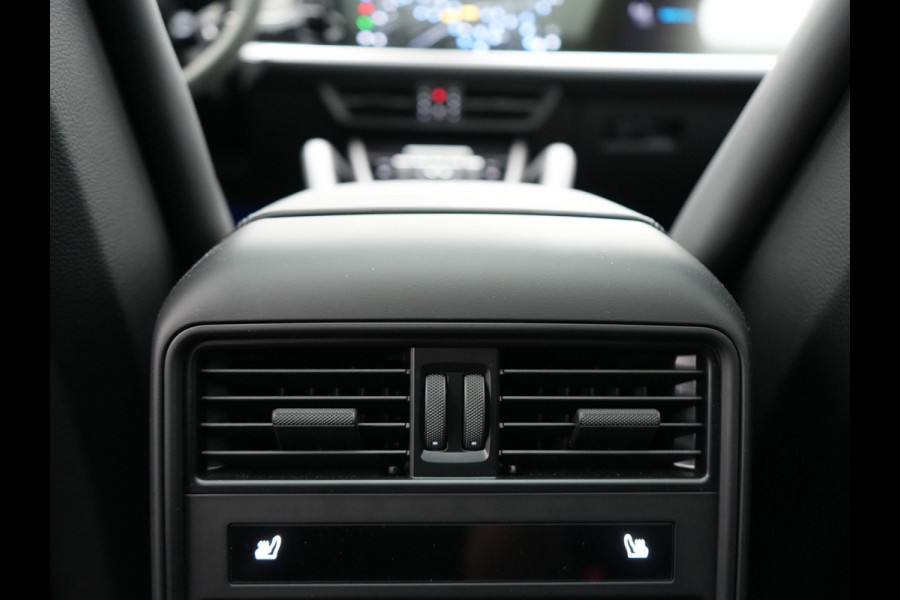 Porsche Cayenne Coupé 3.0 E-Hybrid Plug In Hybrid | MY 2024 | PHEV | Trekhaak Af Fabriek | Panodak | Luchtvering | Sportuitlaat | 4 Wiel Besturing | PDLS+ | Sport Chrono | InnoDrive Adaptive Cruise | SportDesign | Head up | Soft Close | 22"L.M | 360 Cam