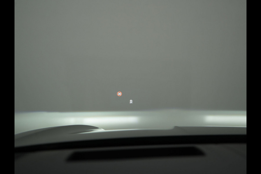 Porsche Cayenne Coupé 3.0 E-Hybrid Plug In Hybrid | MY 2024 | PHEV | Trekhaak Af Fabriek | Panodak | Luchtvering | Sportuitlaat | 4 Wiel Besturing | PDLS+ | Sport Chrono | InnoDrive Adaptive Cruise | SportDesign | Head up | Soft Close | 22"L.M | 360 Cam