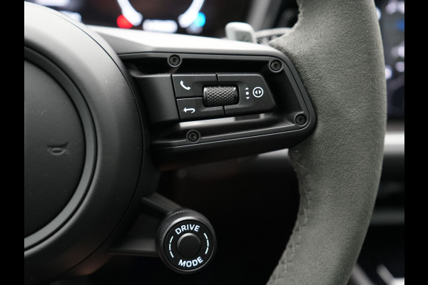 Porsche Cayenne Coupé 3.0 E-Hybrid Plug In Hybrid | MY 2024 | PHEV | Trekhaak Af Fabriek | Panodak | Luchtvering | Sportuitlaat | 4 Wiel Besturing | PDLS+ | Sport Chrono | InnoDrive Adaptive Cruise | SportDesign | Head up | Soft Close | 22"L.M | 360 Cam