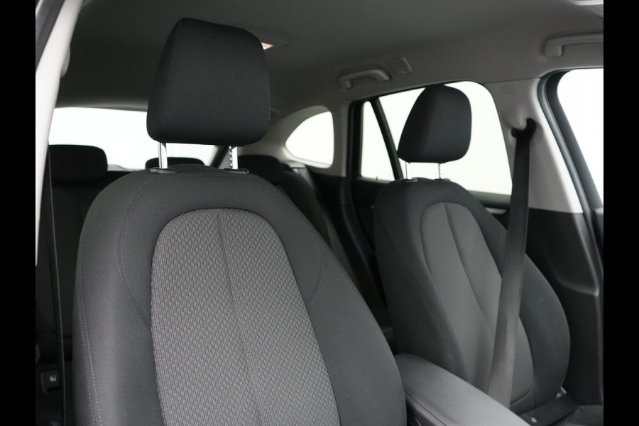 BMW X1 xDrive25e Executive Plug In Hybrid 221pk PHEV | Cruise Control | Keyless | Verwarmde stoelen | Camera |