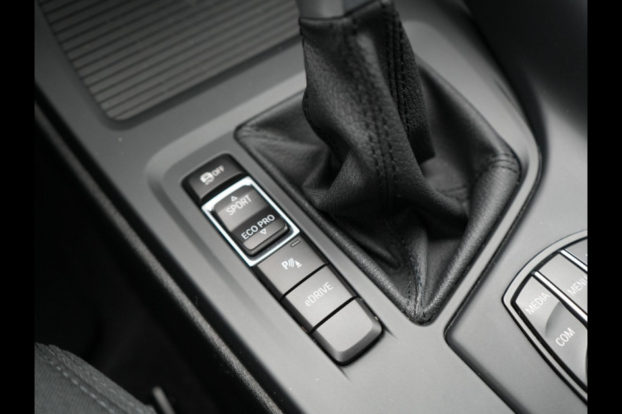 BMW X1 xDrive25e Executive Plug In Hybrid 221pk PHEV | Cruise Control | Keyless | Verwarmde stoelen | Camera |