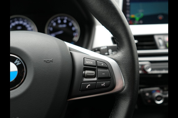 BMW X1 xDrive25e Executive Plug In Hybrid 221pk PHEV | Cruise Control | Keyless | Verwarmde stoelen | Camera |