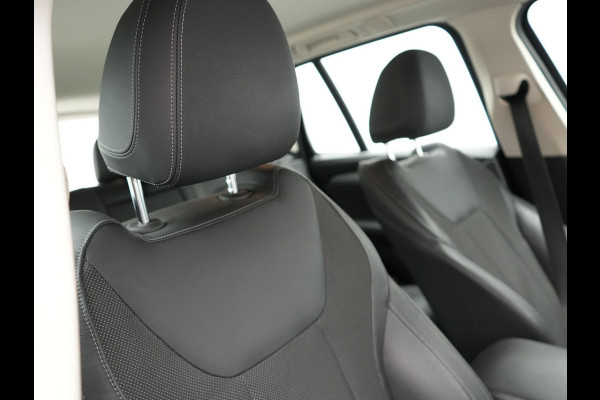 BMW X3 xDrive30e Executive Plug In Hybrid 293pk PHEV | Trekhaak af Fabriek | Head Up | Keyless | Sportstoelen Verwamd | Adaptive LED |  Apple Carplay | Navi Full Map | 18"L.M |