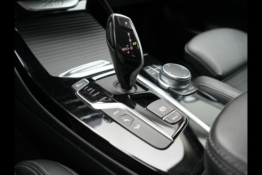 BMW X3 xDrive30e Executive Plug In Hybrid 293pk PHEV | Trekhaak af Fabriek | Head Up | Keyless | Sportstoelen Verwamd | Adaptive LED |  Apple Carplay | Navi Full Map | 18"L.M |