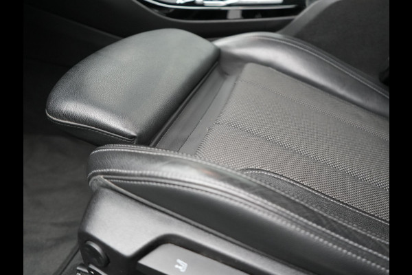 BMW X3 xDrive30e Executive Plug In Hybrid 293pk PHEV | Trekhaak af Fabriek | Head Up | Keyless | Sportstoelen Verwamd | Adaptive LED |  Apple Carplay | Navi Full Map | 18"L.M |