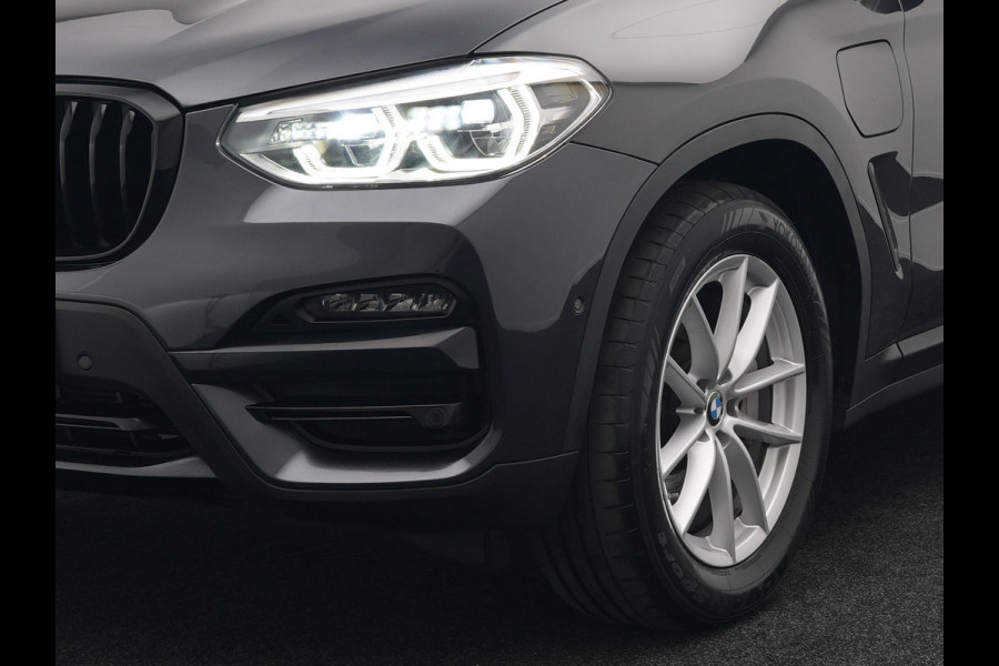 BMW X3 xDrive30e Executive Plug In Hybrid 293pk PHEV | Trekhaak af Fabriek | Head Up | Keyless | Sportstoelen Verwamd | Adaptive LED |  Apple Carplay | Navi Full Map | 18"L.M |