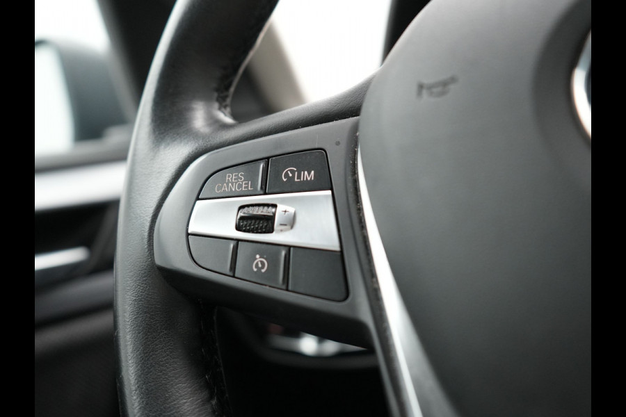 BMW X3 xDrive30e Executive Plug In Hybrid 293pk PHEV | Trekhaak af Fabriek | Head Up | Keyless | Sportstoelen Verwamd | Adaptive LED |  Apple Carplay | Navi Full Map | 18"L.M |