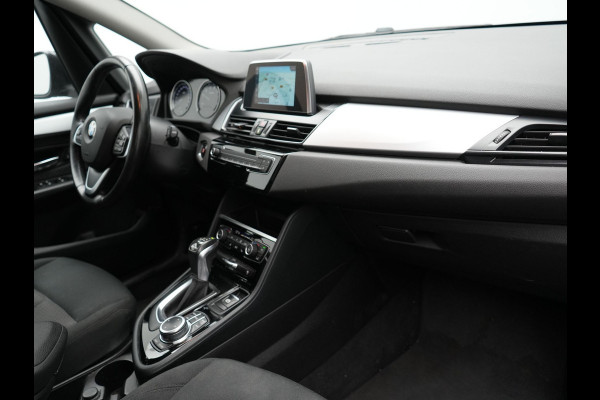 BMW 2 Serie Active Tourer 225xe iPerformance Executive Plug In Hybrid 225pk PHEV | Navi Full Map | Stoelverwarming | 17"L.M | Climate Control | El. Achterklep | Cruise Control |