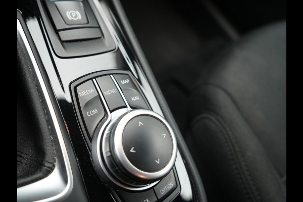 BMW 2 Serie Active Tourer 225xe iPerformance Executive Plug In Hybrid 225pk PHEV | Navi Full Map | Stoelverwarming | 17"L.M | Climate Control | El. Achterklep | Cruise Control |