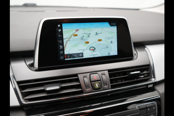 BMW 2 Serie Active Tourer 225xe iPerformance Executive Plug In Hybrid 225pk PHEV | Navi Full Map | Stoelverwarming | 17"L.M | Climate Control | El. Achterklep | Cruise Control |