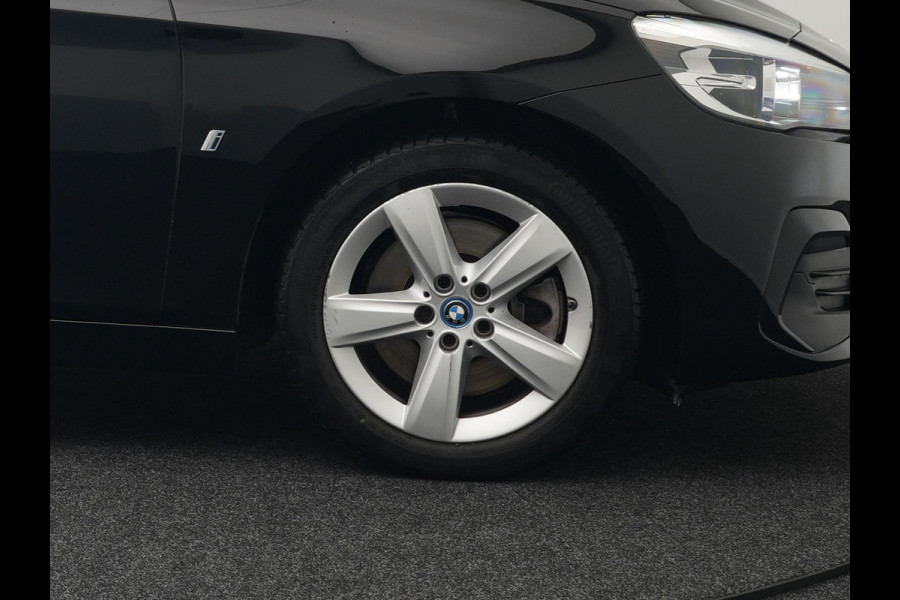 BMW 2 Serie Active Tourer 225xe iPerformance Executive Plug In Hybrid 225pk PHEV | Navi Full Map | Stoelverwarming | 17"L.M | Climate Control | El. Achterklep | Cruise Control |