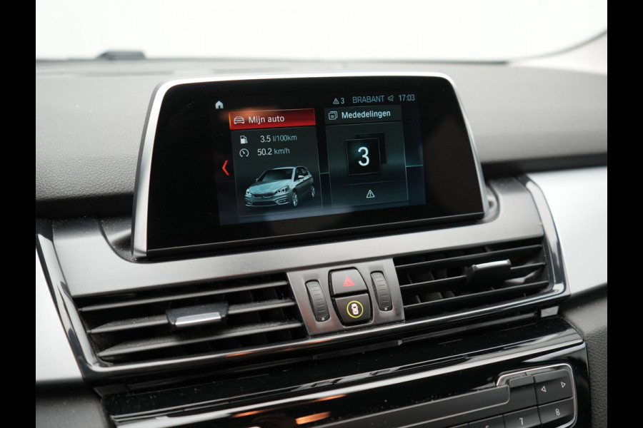 BMW 2 Serie Active Tourer 225xe iPerformance Executive Plug In Hybrid 225pk PHEV | Navi Full Map | Stoelverwarming | 17"L.M | Climate Control | El. Achterklep | Cruise Control |