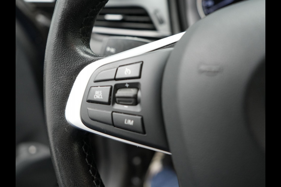 BMW 2 Serie Active Tourer 225xe iPerformance Executive Plug In Hybrid 225pk PHEV | Navi Full Map | Stoelverwarming | 17"L.M | Climate Control | El. Achterklep | Cruise Control |