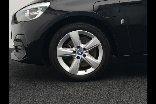 BMW 2 Serie Active Tourer 225xe iPerformance Executive Plug In Hybrid 225pk PHEV | Navi Full Map | Stoelverwarming | 17"L.M | Climate Control | El. Achterklep | Cruise Control |