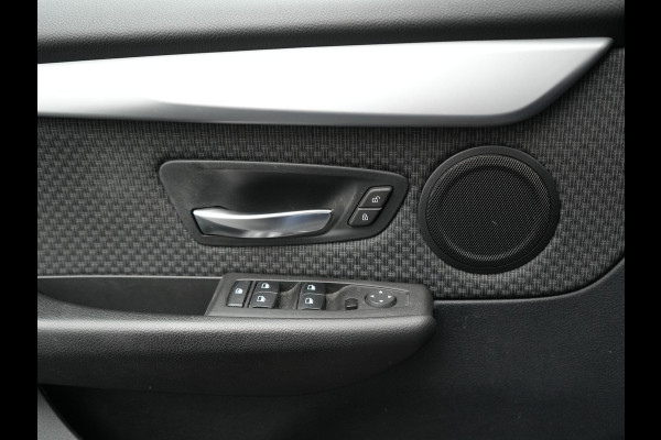 BMW 2 Serie Active Tourer 225xe iPerformance Executive Plug In Hybrid 225pk PHEV | Navi Full Map | Stoelverwarming | 17"L.M | Climate Control | El. Achterklep | Cruise Control |