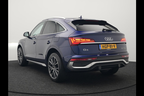 Audi Q5 Sportback 55 TFSI e Quattro S-Line Plug in Hybrid PHEV | Trekhaak af Fabriek | Alcantara Sportstoelen Verwarmd | Adaptive Cruise | Apple Carplay | Virtual | Navigatie | Camera | DAB |