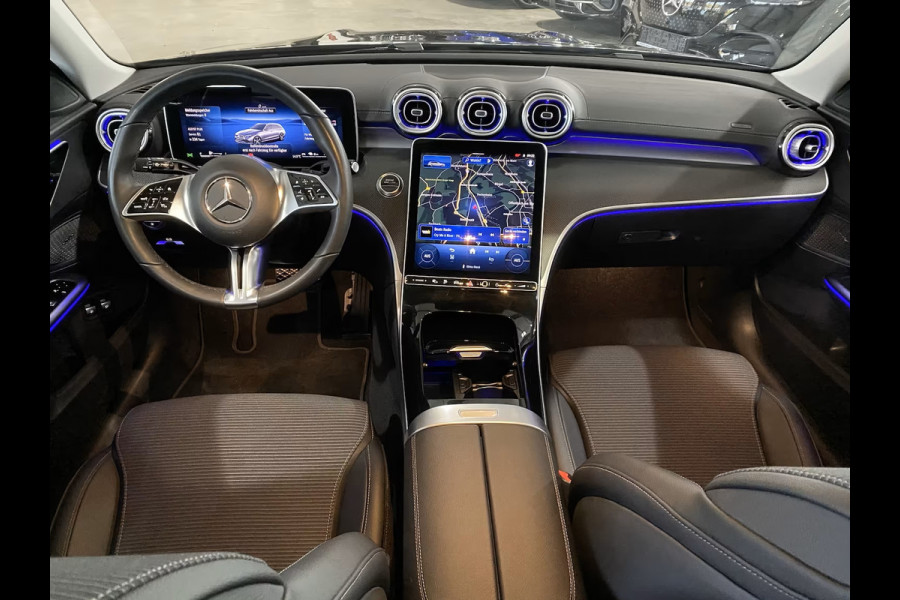 Mercedes-Benz C-Klasse Estate 300e T AVANTGARDE ** LED, MBUX+, PANORAMA, TREKH, WINTER- & SPIEGEL-PACK, KEYLESS ** 1e EIG - UNFALLFREI ** ** INFORMEER OOK NAAR ONZE AANTREKKELIJKE FINANCIAL-LEASE TARIEVEN **