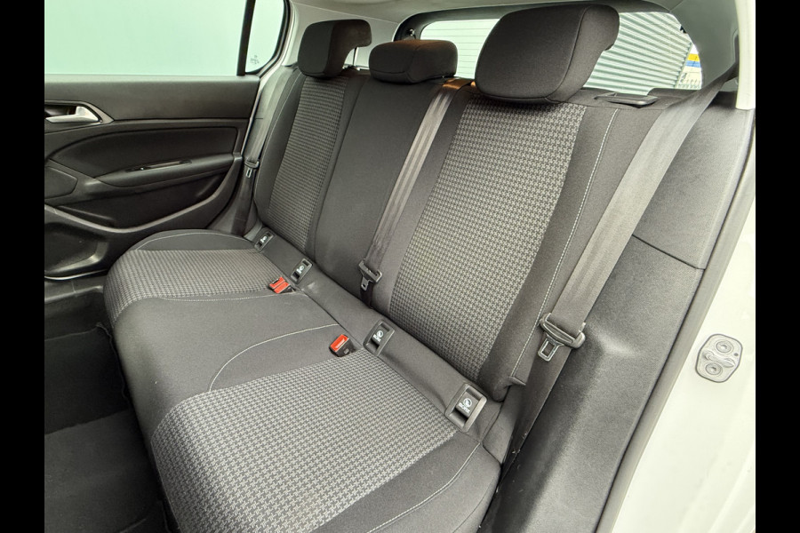 Peugeot 308 BWJ 2021 / 1.2 PT 111 PK Active Pack | TREKHAAK | VIRT COCKPIT | CLIMA | CARPLAY | NAVI | CRISE | DAB | LICHTMETAAL |