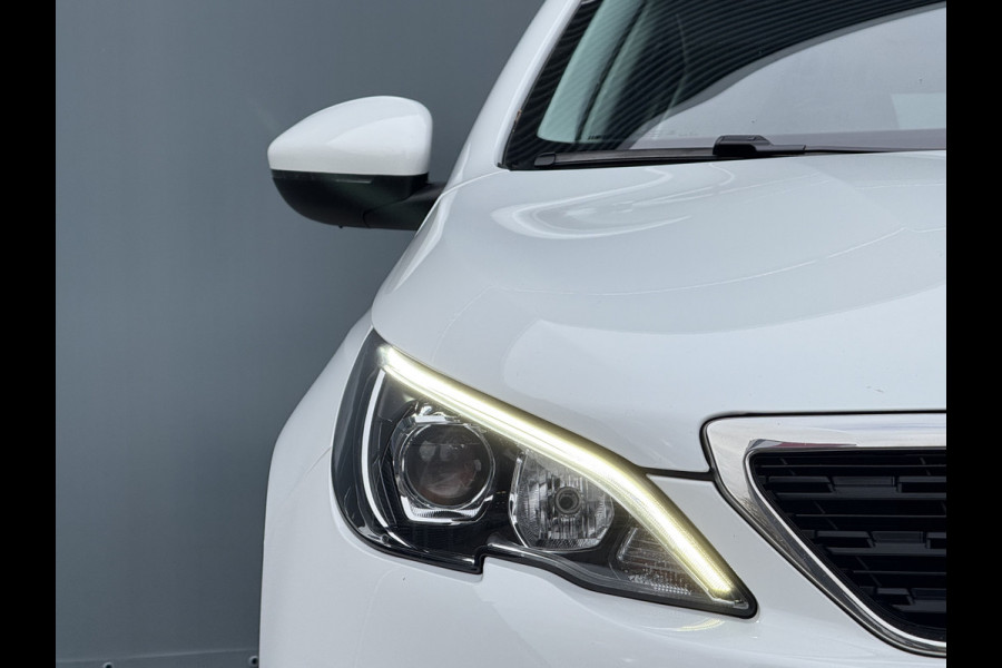 Peugeot 308 BWJ 2021 / 1.2 PT 111 PK Active Pack | TREKHAAK | VIRT COCKPIT | CLIMA | CARPLAY | NAVI | CRISE | DAB | LICHTMETAAL |