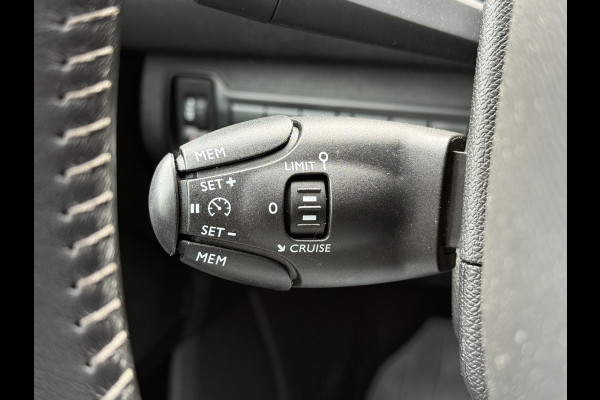Peugeot 308 BWJ 2021 / 1.2 PT 111 PK Active Pack | TREKHAAK | VIRT COCKPIT | CLIMA | CARPLAY | NAVI | CRISE | DAB | LICHTMETAAL |