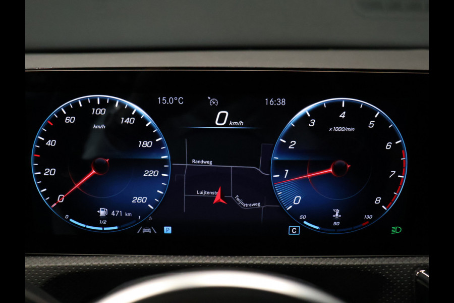 Mercedes-Benz A-Klasse 160 Business Solution Luxury [SFEERVERLICHTING, CAMERA, VOL LEDER, 6-BAK, STOELVERWARMING, BLUETOOTH, CRUISE, CLIMATE, NIEUWSTAAT]