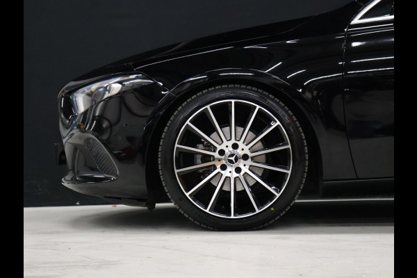 Mercedes-Benz A-Klasse 160 Business Solution Luxury [SFEERVERLICHTING, CAMERA, VOL LEDER, 6-BAK, STOELVERWARMING, BLUETOOTH, CRUISE, CLIMATE, NIEUWSTAAT]