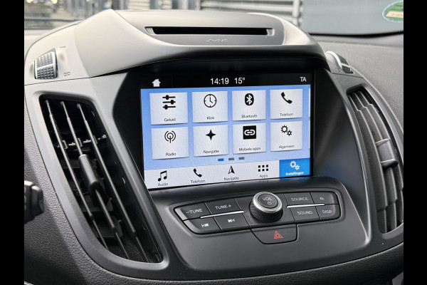 Ford Kuga BWJ 2018 | 1.5T 150PK Titanium | TREKHAAK | CLIMA | NAVI | STOEL VERW | CARPLAY | STUURWIEL VERW | PRIVACY GLASS |